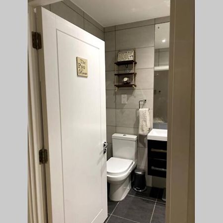 Luxury 1 Bedroom Apartment With Netflix & Parking Borehamwood Exteriér fotografie