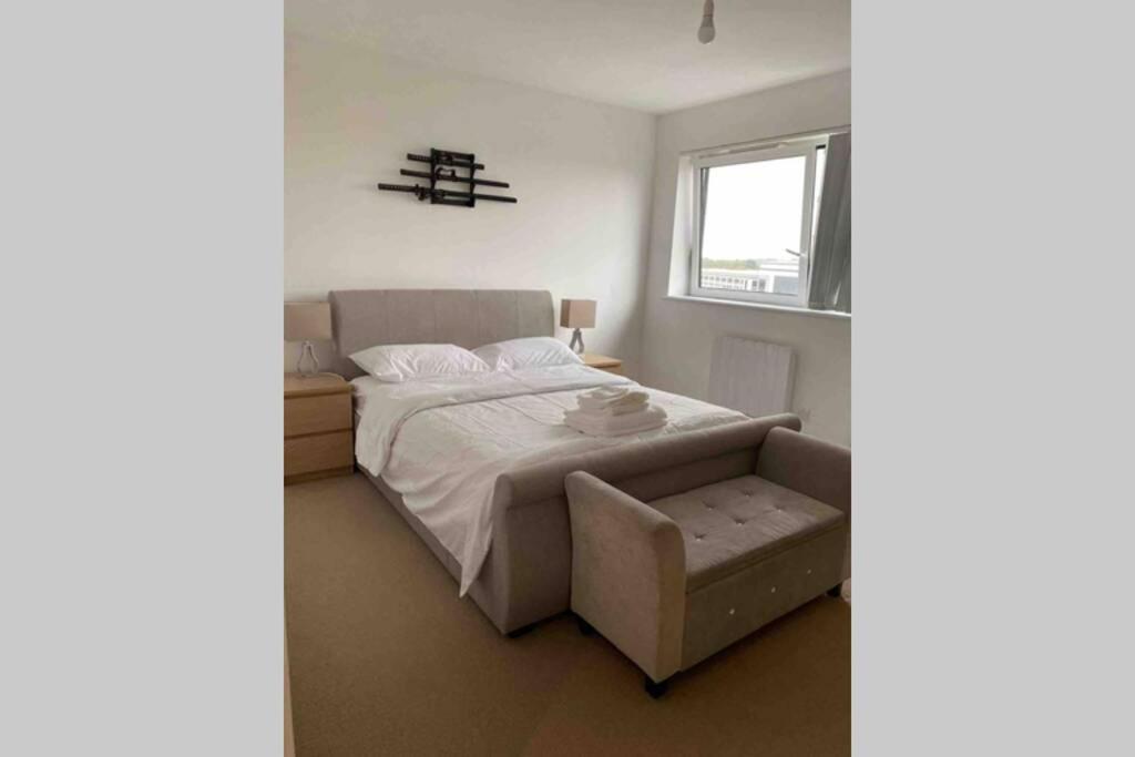 Luxury 1 Bedroom Apartment With Netflix & Parking Borehamwood Exteriér fotografie
